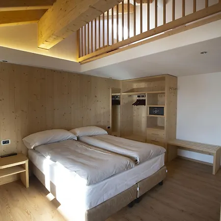 Hotel La Suisse 4*